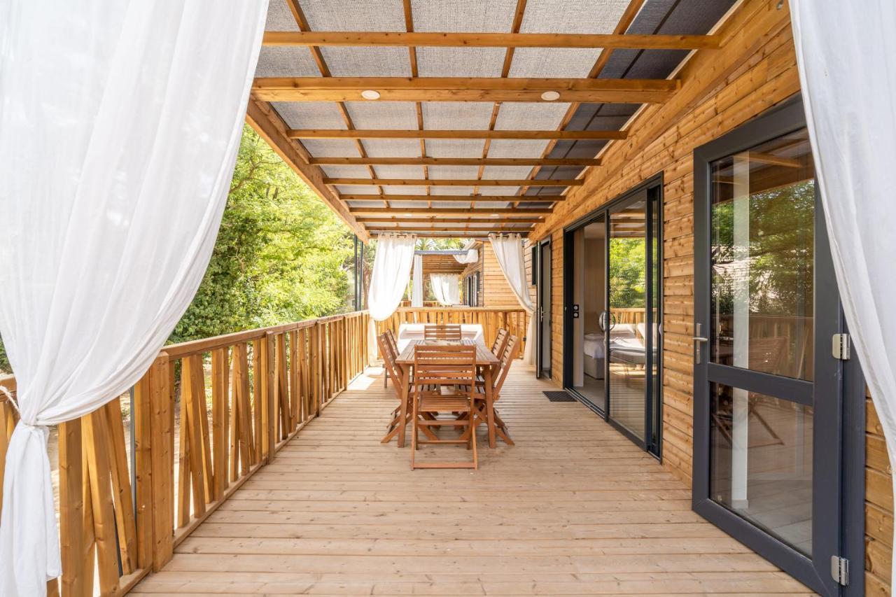 Ecolodge L'Etoile D'Argens Officiel سانت أي جولف المظهر الخارجي الصورة