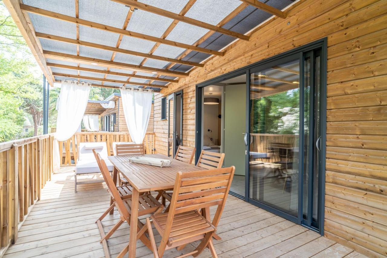Ecolodge L'Etoile D'Argens Officiel سانت أي جولف المظهر الخارجي الصورة