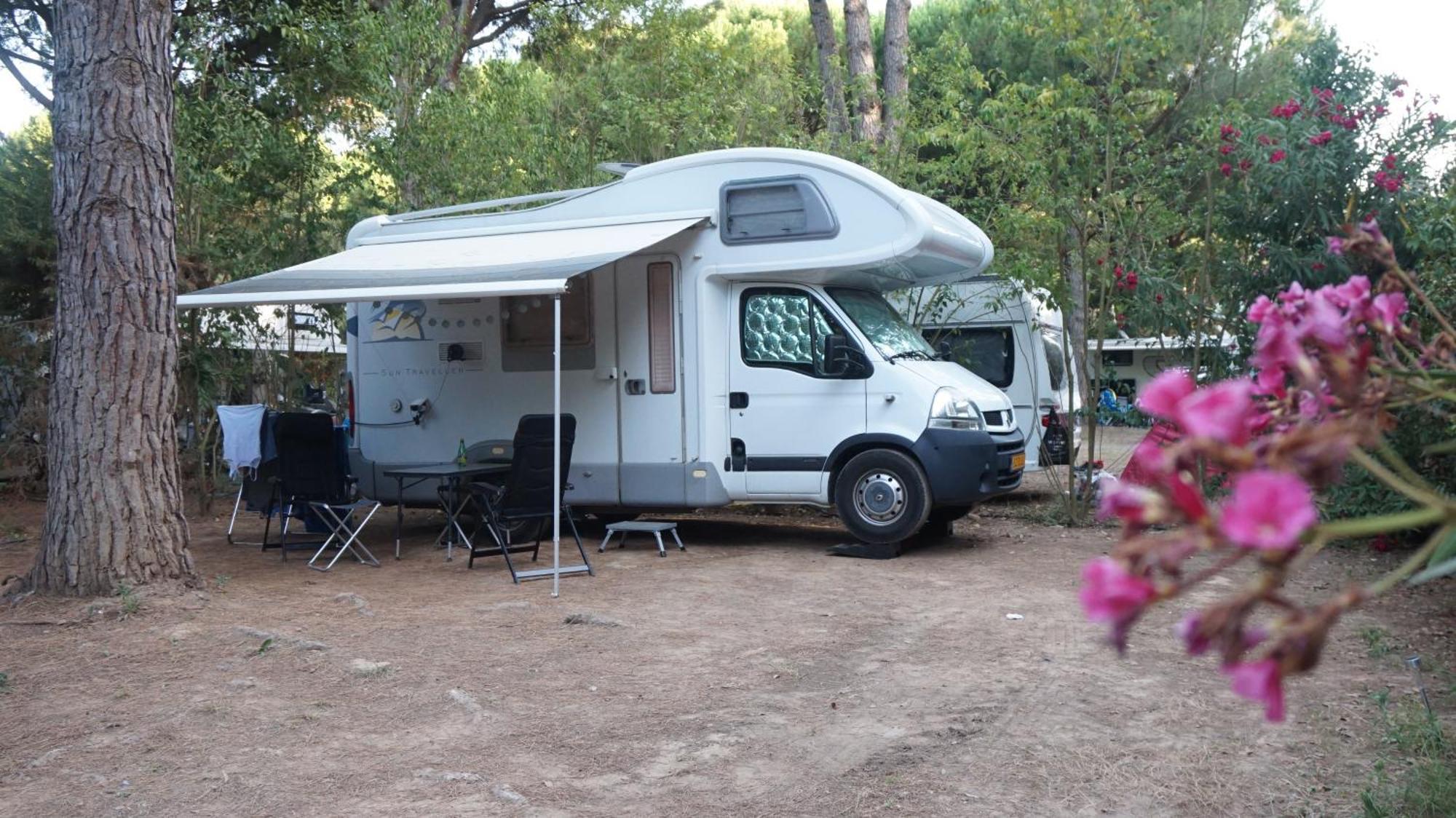 Ecolodge L'Etoile D'Argens Officiel سانت أي جولف المظهر الخارجي الصورة