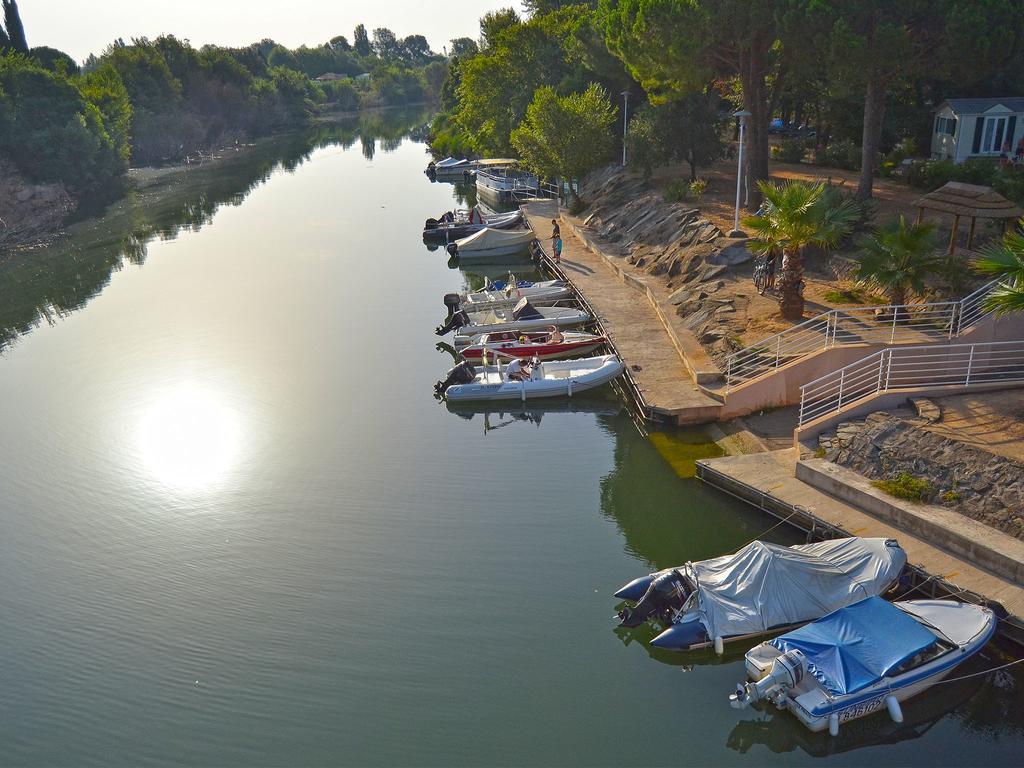 Ecolodge L'Etoile D'Argens Officiel سانت أي جولف المظهر الخارجي الصورة