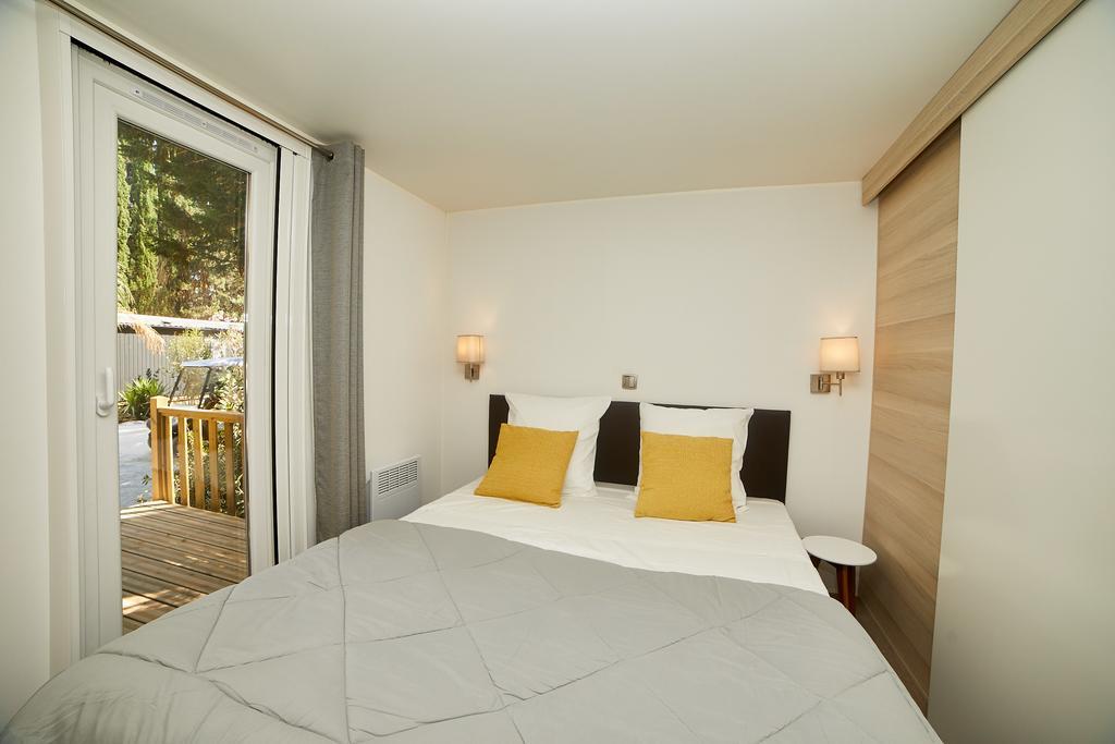 Ecolodge L'Etoile D'Argens Officiel سانت أي جولف المظهر الخارجي الصورة
